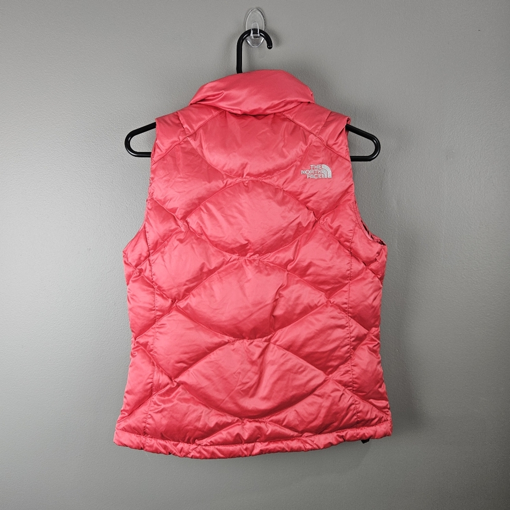 The north face 550 hot pink quilted down puffer - Picture 2 of 7